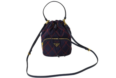 極美品 PRADA プラダ ハンドバッグ 2WAY トライアングルロゴ ナイロン ネイビー レッド カラーステッチ 巾着 1BH038 中古 61955