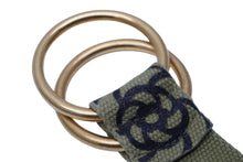Load image into Gallery viewer, CHANEL シャネル グラフィティ ベルト B15S RUE CAMBON コットンキャンバス カーキ ゴールド金具 美品 中古 62017