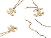 Load image into Gallery viewer, CHANEL シャネル ネックレス ココマーク 01C刻印 全長41cm ラインストーン ゴールド メタル フランス製 美品 中古 62071