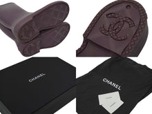 Load image into Gallery viewer, CHANEL シャネル ロング レイン ブーツ パープル ラバー ココマーク ロゴ 22A シューズ 靴 G38355 サイズ38 美品 中古 62101