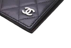 極美品 CHANEL シャネル パスポートケース マトラッセ ココマーク ラムスキン ブラック シルバー金具 中古 62120