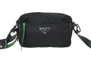 PRADA プラダショルダーバッグ トライアングルロゴ スタッズ ナイロン ブラック グリーン 1BC167 シルバー金具 中古 62126 