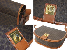 Load image into Gallery viewer, CELINE セリーヌ ショルダーバッグ マカダム柄 M11 クロスボディーバック ブラウン ゴールド金具 良品 中古 62130