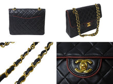 Load image into Gallery viewer, CHANEL シャネル 中マトラッセ 25 バイカラー チェーンショルダーバッグ 1番台 ブラック ボルドー ラムスキン ゴールド金具 美品 中古 62152