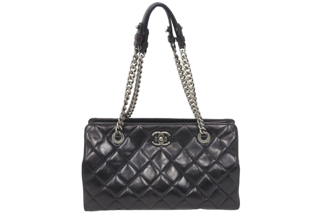CHANEL シャネル ハンドバッグ マトラッセ ココマーク ラムスキン ブラック シルバー金具 美品 中古 62154