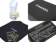 Load image into Gallery viewer, CHANEL シャネル マトラッセ25 Wフラップ チェーンショルダーバッグ 3番台 ラムスキン ベージュ ゴールド金具 美品 中古 62165