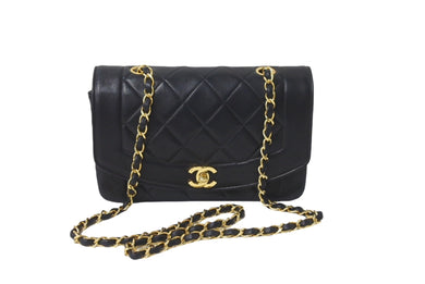 極美品 CHANEL シャネル チェーンショルダーバッグ ダイアナマトラッセ 22 4番台 ラムスキン ブラック ゴールド金具 中古 62167