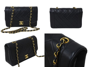 極美品 CHANEL シャネル チェーンショルダーバッグ ダイアナマトラッセ 22 4番台 ラムスキン ブラック ゴールド金具 中古 62167