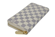 画像をギャラリービューアに読み込む, 極美品 LOUIS VUITTONルイヴィトン ジッピーウォレット N41660 ダミエアズールキャンバス 長財布 ホワイト ゴールド金具 中古 62181