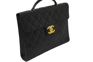 CHANEL シャネル マトラッセ ブリーフケース ビジネスバッグ キャビアスキン 2番台 ココマーク ゴールド金具 美品 中古 62193