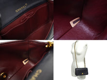 Load image into Gallery viewer, CHANEL シャネル マトラッセ チェーン ショルダーバッグ 19cm 1番台 ラムスキン フルフラップ ネイビー ゴールド金具 美品 中古 62198
