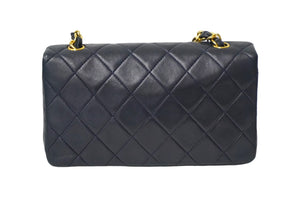 CHANEL シャネル マトラッセ チェーン ショルダーバッグ 19cm 1番台 ラムスキン フルフラップ ネイビー ゴールド金具 美品 中古 62198