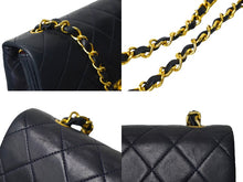 Load image into Gallery viewer, CHANEL シャネル マトラッセ チェーン ショルダーバッグ 19cm 1番台 ラムスキン フルフラップ ネイビー ゴールド金具 美品 中古 62198