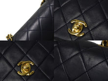 Load image into Gallery viewer, CHANEL シャネル マトラッセ チェーン ショルダーバッグ 19cm 1番台 ラムスキン フルフラップ ネイビー ゴールド金具 美品 中古 62198