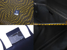 Load image into Gallery viewer, FENDI フェンディ ショルダーバッグ ズッカ柄 7VA524 AFSY F03BH レザー プリント ブラック イエロー シルバー金具 美品 中古 62199