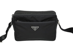PRADA プラダショルダーバッグ トライアングルロゴ 2VH048 ナイロン サフィアーノレザー ブラック シルバー金具 美品 中古 62201 