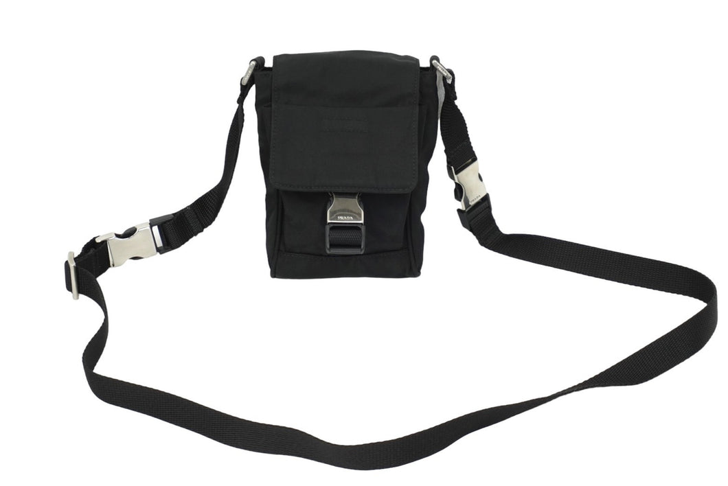 PRADA プラダ ミニショルダーバッグ ナイロン トライアングルロゴ ブラック シルバー金具 美品 中古 62202 