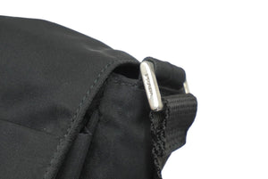 PRADA プラダ ミニショルダーバッグ ナイロン トライアングルロゴ ブラック シルバー金具 美品 中古 62202 