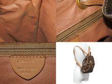 Load image into Gallery viewer, CELINE セリーヌ リュック バックパック マカダム柄 ゴールド金具 PVC レザー ブラウン ベージュ 良品 中古 62203