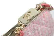 Load image into Gallery viewer, 極美品 CHANEL シャネル がま口ツイードチェーンショルダーバッグ 30番台 ピンク ホワイト ゴールド金具 中古 62209