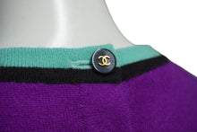 Load image into Gallery viewer, CHANEL シャネル アンサンブル ニット トップス 半袖Ｔシャツ カシミヤ ココマークボタン パープル 美品 中古 62216