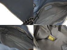Load image into Gallery viewer, 名作 CHANEL シャネル アクト2 マトラッセ チェーンショルダーバッグ キャンバス グレー 19番台 ペンキ 美品 中古 62226