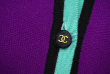 Load image into Gallery viewer, CHANEL シャネル アンサンブル ニット カーディガン カシミヤ ココマークボタン パープル 美品 中古 62227