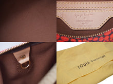 Load image into Gallery viewer, 新品同様 LOUIS VUITTON ルイヴィトン スピーディ30 草間彌生 コラボ 2012年 M40693 パンプキンドット レッド 中古 62231