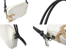 Load image into Gallery viewer, CHANEL シャネル ポーチ ハンドバッグ カンボンライン ココマーク A25171 9番台 ホワイト ラムスキン 美品 中古 62243