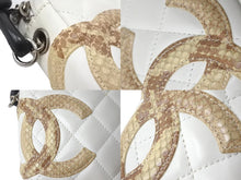 Load image into Gallery viewer, CHANEL シャネル ポーチ ハンドバッグ カンボンライン ココマーク A25171 9番台 ホワイト ラムスキン 美品 中古 62243