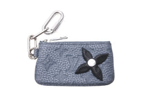 画像をギャラリービューアに読み込む, LOUIS VUITTON ルイヴィトン ポシェットクレ トリヨンクライミング コインケース M81602 グレー シルバー金具 美品 中古 62251