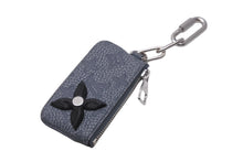画像をギャラリービューアに読み込む, LOUIS VUITTON ルイヴィトン ポシェットクレ トリヨンクライミング コインケース M81602 グレー シルバー金具 美品 中古 62251