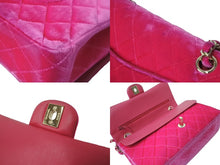Load image into Gallery viewer, CHANEL シャネル ベロアマトラッセ25 Wフラップ Wチェーンショルダーバッグ ピンク 21番台 ゴールド金具 美品 中古 62254
