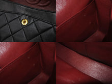 Load image into Gallery viewer, CHANEL シャネル Wフラップ マトラッセ チェーン ショルダーバッグ 23cm 1番台 ラムスキン ブラック ゴールド金具 美品 中古 62277