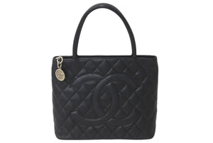 極美品 CHANEL シャネル 復刻トートバック A01804 15番台 キャビアスキン ブラック シルバープレート 中古 62280