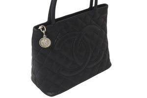 極美品 CHANEL シャネル 復刻トートバック A01804 15番台 キャビアスキン ブラック シルバープレート 中古 62280