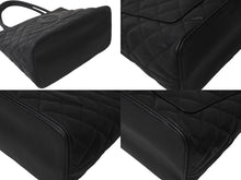 Load image into Gallery viewer, 極美品 CHANEL シャネル 復刻トートバック A01804 15番台 キャビアスキン ブラック シルバープレート 中古 62280