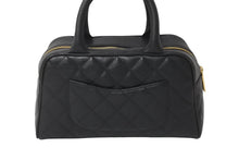 Load image into Gallery viewer, 極美品 CHANEL シャネル ミニボストンバッグ キャビアスキン ブラック 8番台 A20996 ゴールド金具 中古 62301