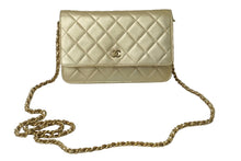 Load image into Gallery viewer, 極美品 CHANEL シャネル チェーンショルダーバック ココマーク ラムスキン グリーン ゴールド金具 中古 62305