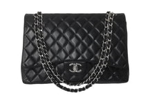 Load image into Gallery viewer, CHANEL シャネル Wフラップチェーンショルダーバッグ デカマトラッセ 33cm 18番台 ラムスキン ブラック シルバー 美品 中古 62304
