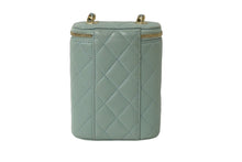 Load image into Gallery viewer, 極美品 CHANEL シャネル チェーンショルダーバック ココマーク ラムスキン グリーン ゴールド金具 中古 62305