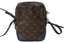 Load image into Gallery viewer, LOUIS VUITTON ルイヴィトン アマゾン ショルダーバッグ M45233 モノグラムキャンバス ブラウン ゴールド金具 美品 中古 62308