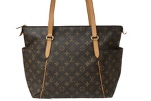 Load image into Gallery viewer, LOUIS VUITTON ルイヴィトン モノグラム トータリーMM トートバッグ PVC レザー ゴールド金具 M56689 美品 中古 62310