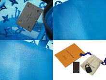 Load image into Gallery viewer, 極美品 LOUIS VUITTON ルイヴィトン モノグラム キーポル トリアングル 50 ボストンバッグ メッシュ ブルー M45048 中古 62354
