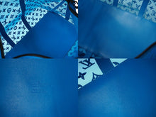 Load image into Gallery viewer, 極美品 LOUIS VUITTON ルイヴィトン モノグラム キーポル トリアングル 50 ボストンバッグ メッシュ ブルー M45048 中古 62354