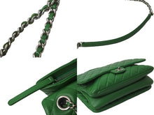Load image into Gallery viewer, 極美品 CHANEL シャネル マトラッセ 2層 チェーンショルダーバッグ 19番台 グリーン シルバー金具 中古 62389