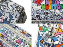 Load image into Gallery viewer, LOUIS VUITTON ルイヴィトン ミニ・ソフトトランク ショルダーバッグ 23SS モノグラム・コミック M82008 ホワイト 美品 中古 62418