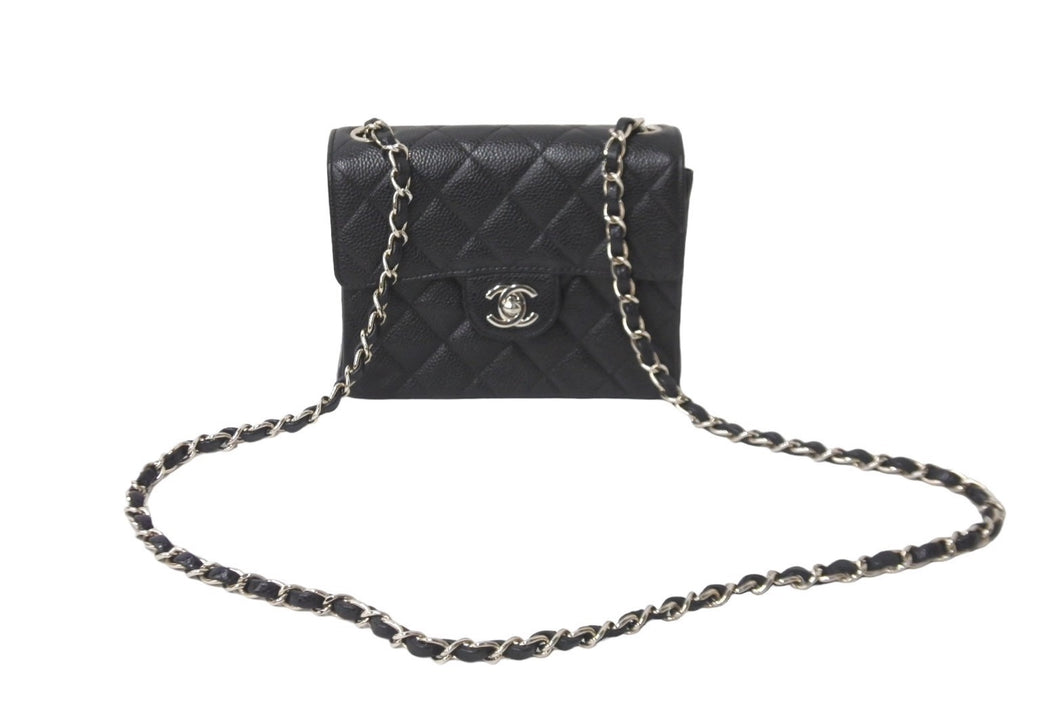 極美品 CHANEL シャネル ミニマトラッセ チェーンショルダーバッグ ココマーク 6番台 キャビアスキン ブラック シルバー 中古 62420