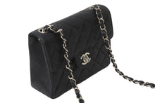 Load image into Gallery viewer, 極美品 CHANEL シャネル ミニマトラッセ チェーンショルダーバッグ ココマーク 6番台 キャビアスキン ブラック シルバー 中古 62420