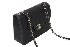 極美品 CHANEL シャネル ミニマトラッセ チェーンショルダーバッグ ココマーク 6番台 キャビアスキン ブラック シルバー 中古 62420